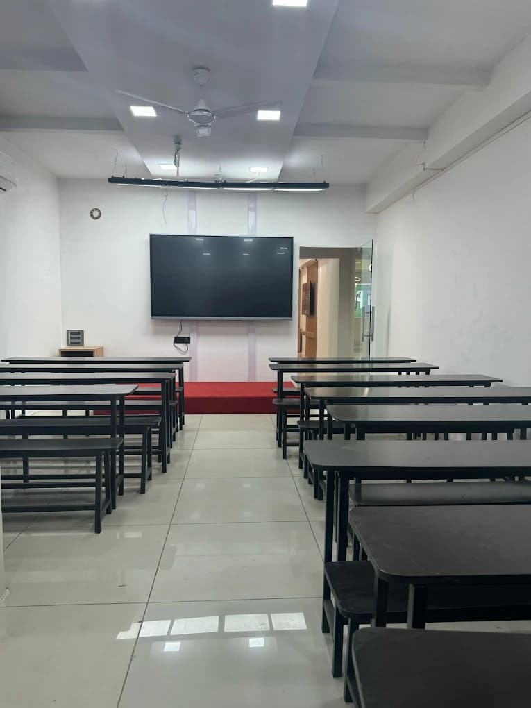 Law Prep Tutorial, Indore classroom