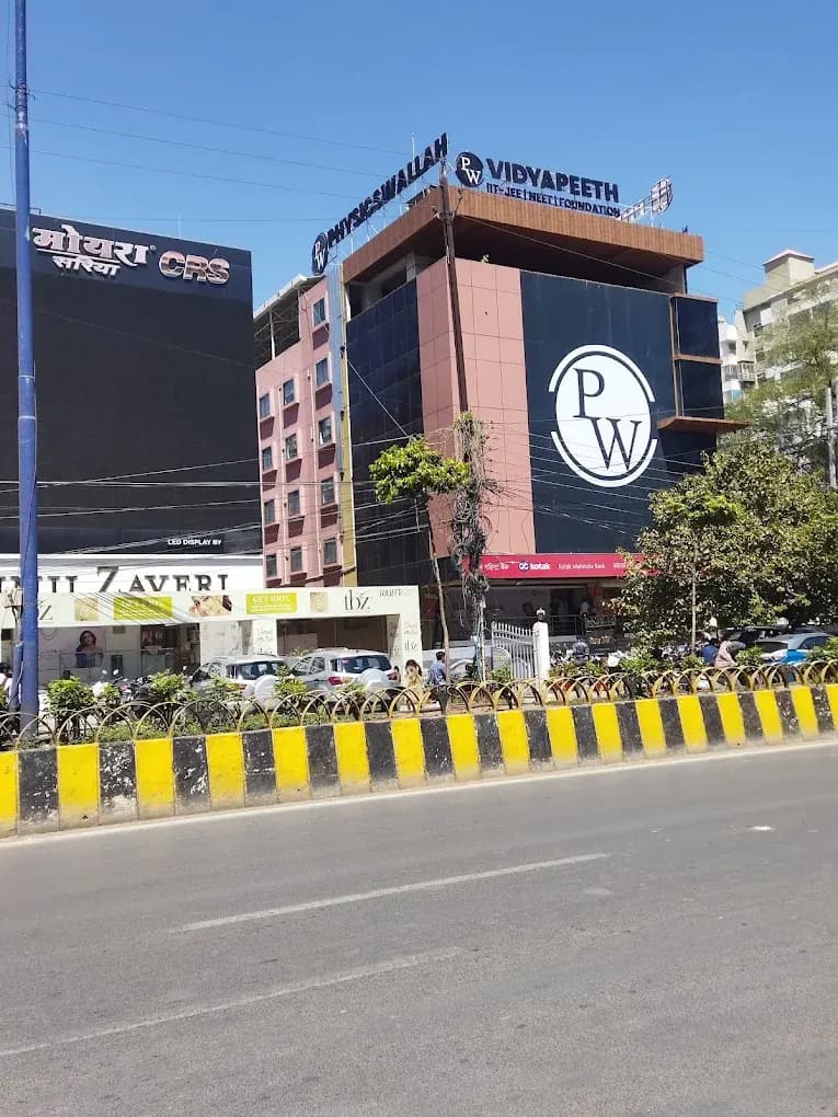 Physics Wallah Vidyapeeth Indore