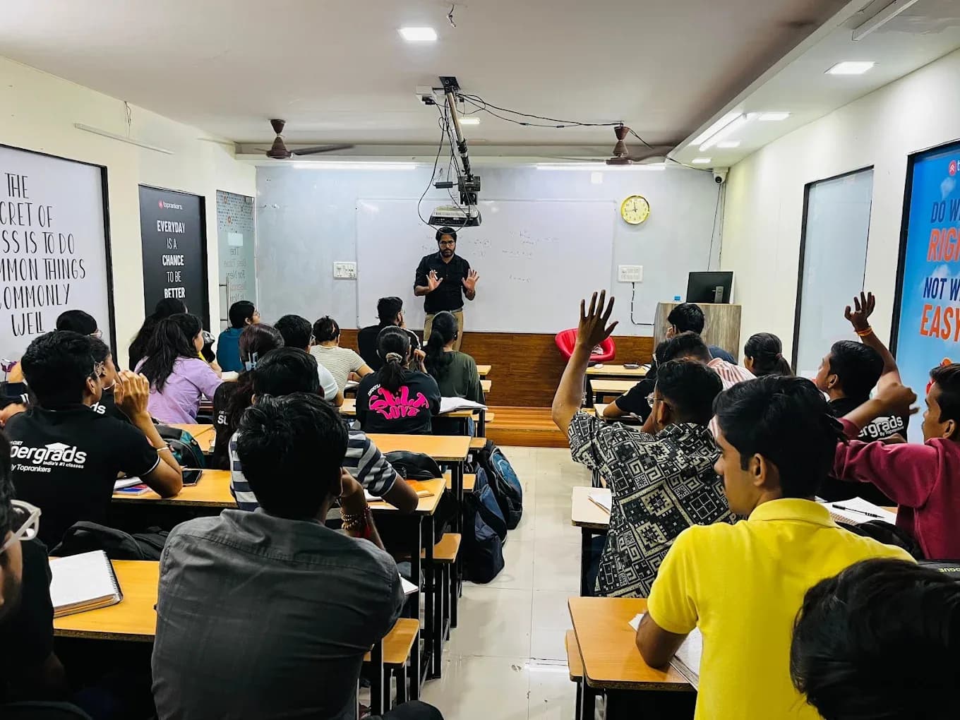 SuperGrads Coaching Indore classroom