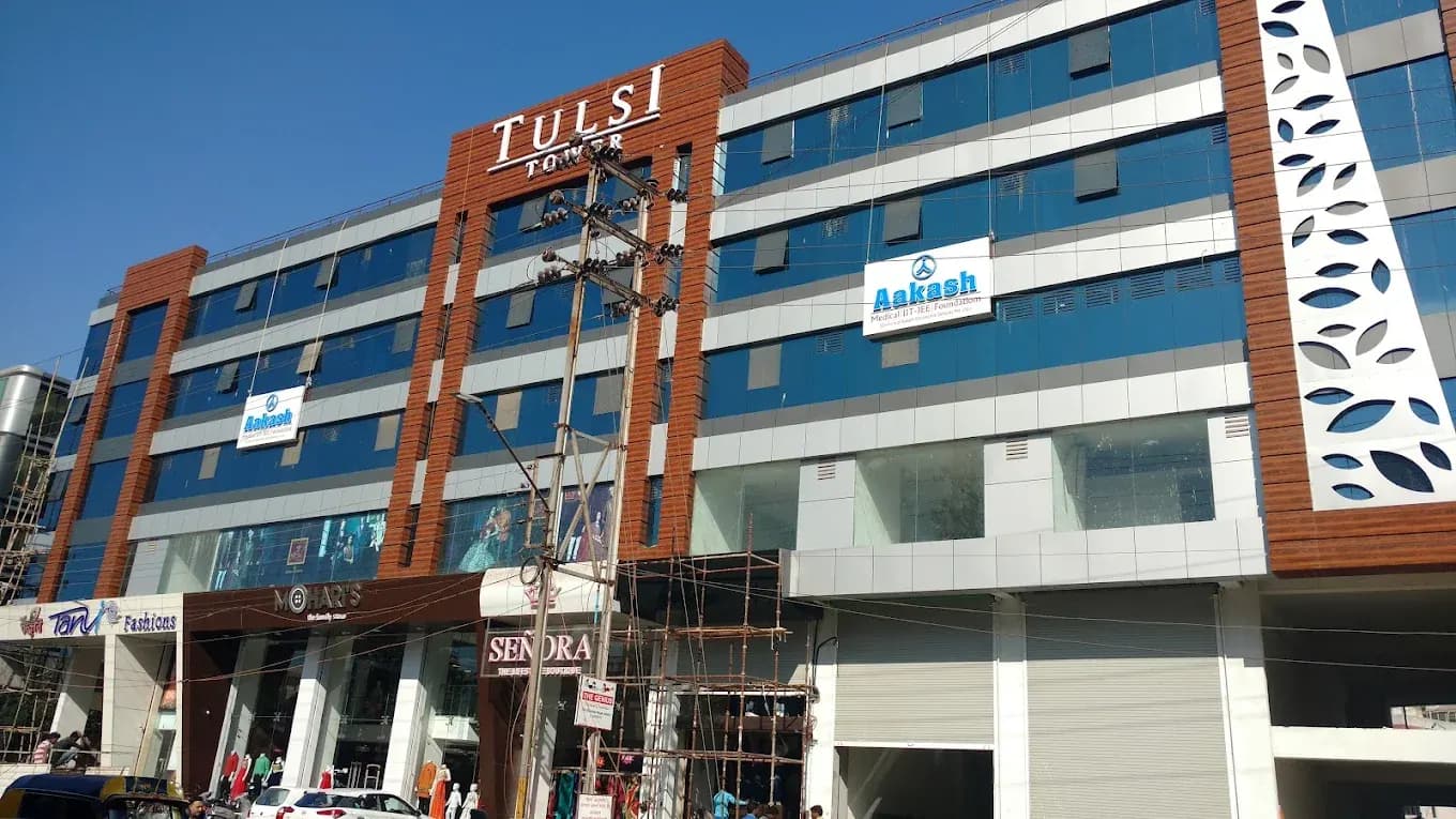 Aakash Institute, Indore